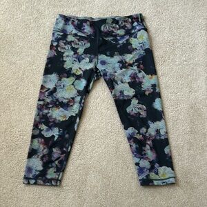 Active Life workout capris. Reinforced stitching. Size XL.